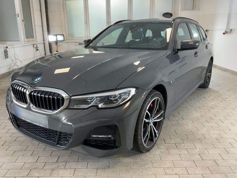 BMW 3er 320e xDrive M Sport