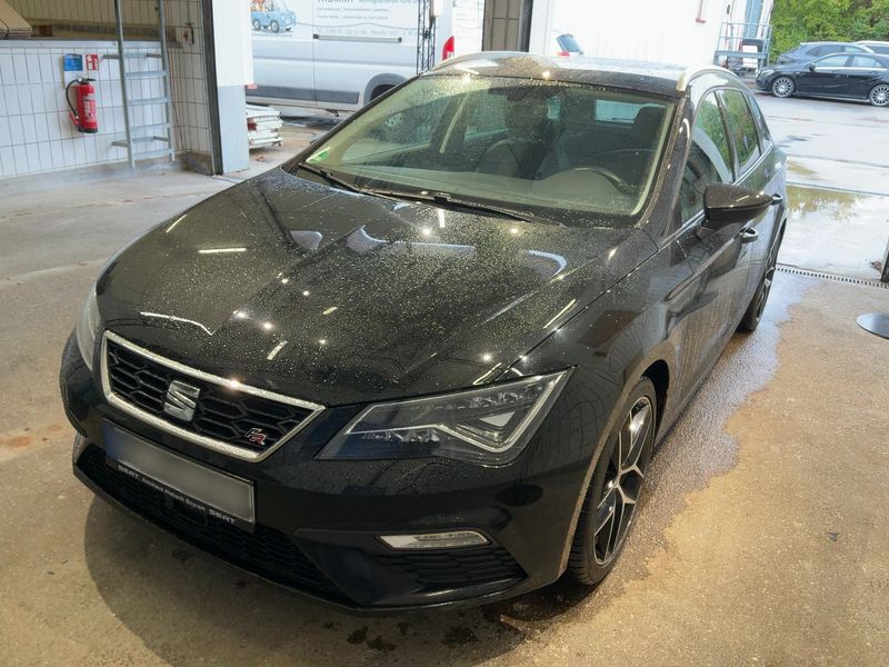 SEAT Leon 2.0 TDI FR Black Matt Edition