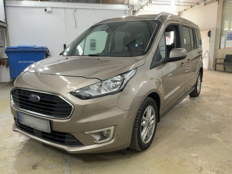 Ford Grand Tourneo Connect 1.5 TDCi EcoBlue Titanium