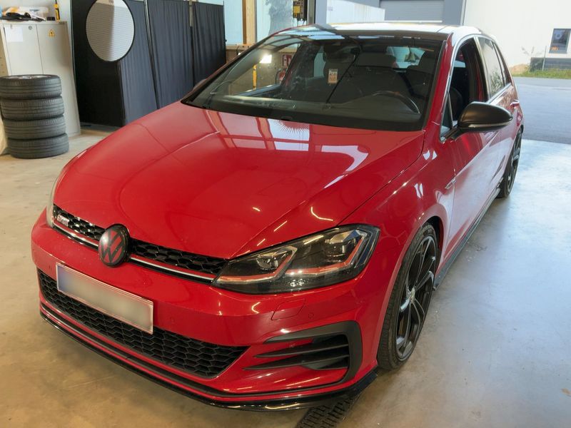 Volkswagen Golf VII 2.0 TSI GTI TCR