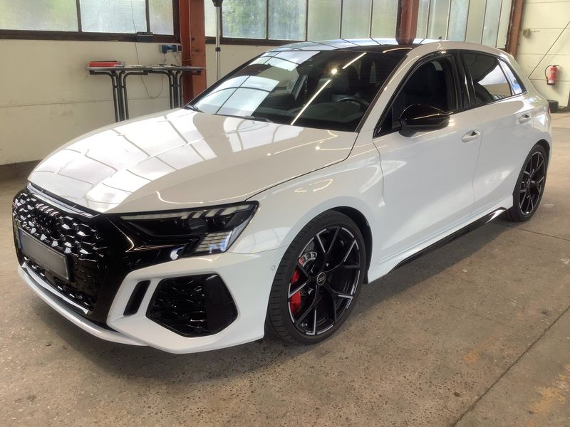 Audi RS 3 Sportback 2.5 TFSI quattro