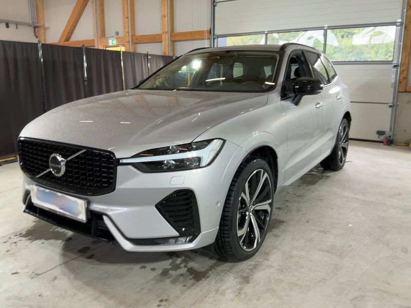 Volvo XC60 2.0 B4 Mild-Hybrid Plus Dark AWD