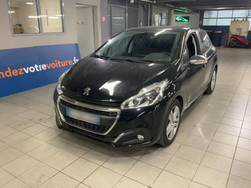 Peugeot 208 1.2 PureTech Signature