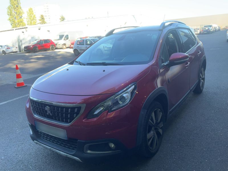 Peugeot 2008 1.2 PureTech Crossway