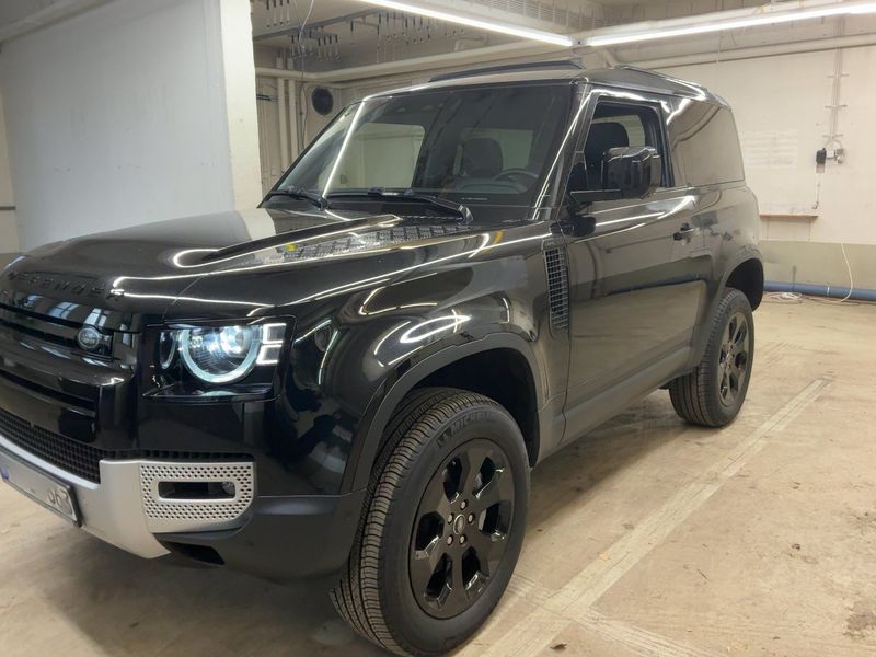 Land Rover Defender P400 Mild-Hybrid 90 SE