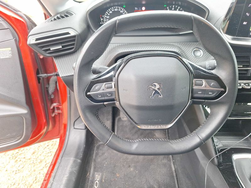 Peugeot 208 1.5 Blue-HDi Allure Auto-Ecole