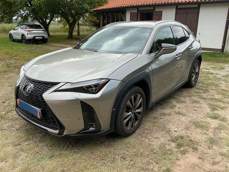 Lexus UX-Serie UX 250h F SPORT