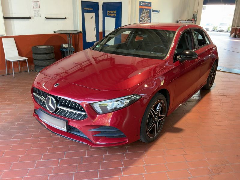 Mercedes-Benz A-Klasse A 250e AMG Line