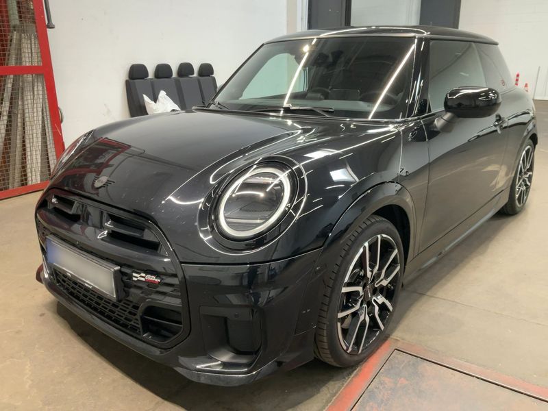 MINI Cooper S John Cooper Works Trim