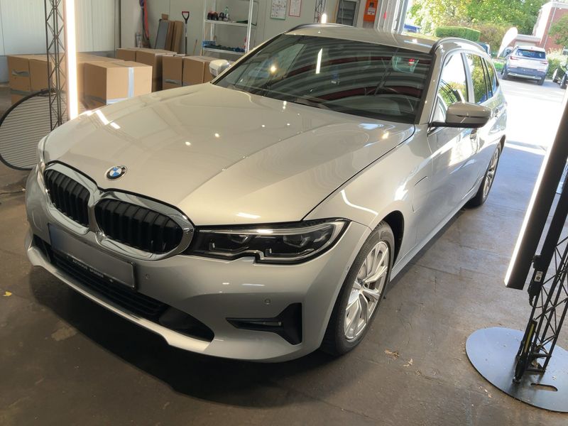 BMW 3er 330e Advantage