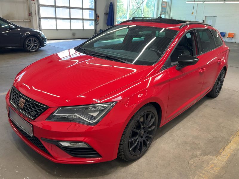 SEAT Leon 2.0 TSI Cupra 300 4Drive
