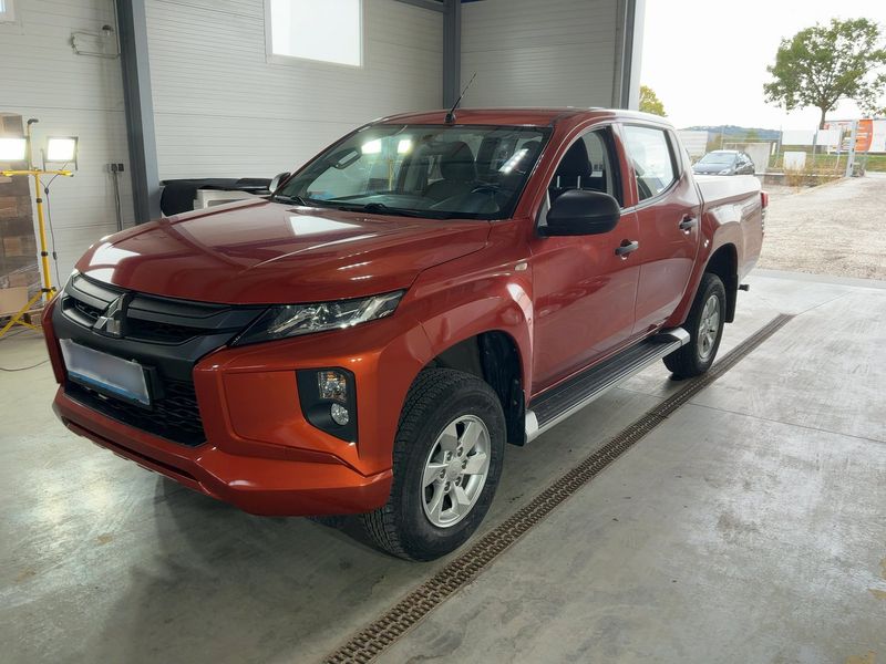 Mitsubishi L 200 2.2 DI-D Work Edition Doppelkabine 4WD