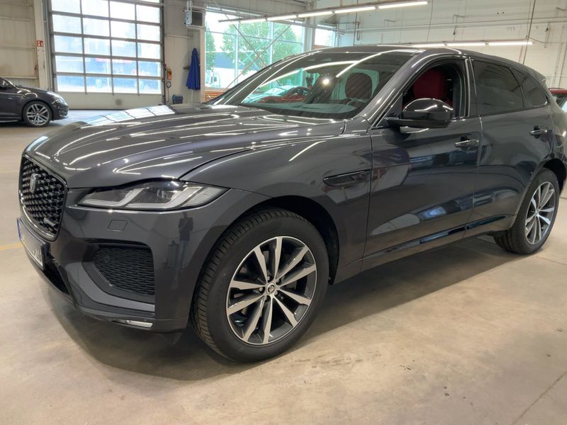 Jaguar F-Pace P250 R-Dynamic SE AWD
