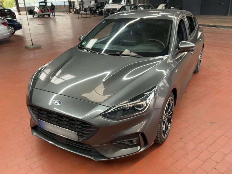 Ford Focus 1.0 EcoBoost Mild-Hybrid ST-Line X