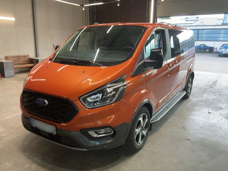Ford Tourneo Custom 2.0 TDCi Mild-Hybrid L1 Active
