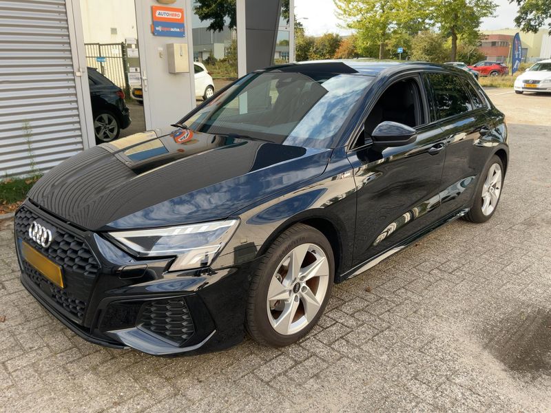 Audi A3 Sportback 35 TFSI Mild-Hybrid S line