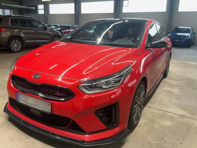 Kia pro_cee'd 1.6 Tgdi GT