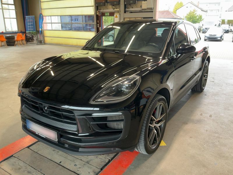 Porsche Macan S