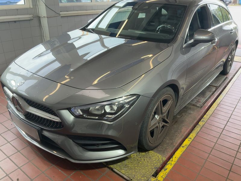 Mercedes-Benz CLA-Klasse CLA 200 Shooting Brake AMG Line