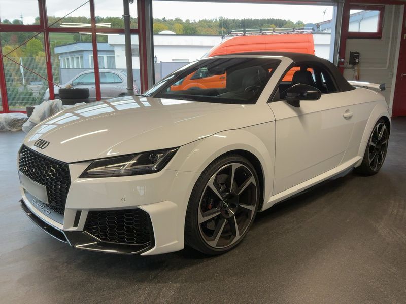 Audi TT RS 2.5 TFSI quattro Roadster