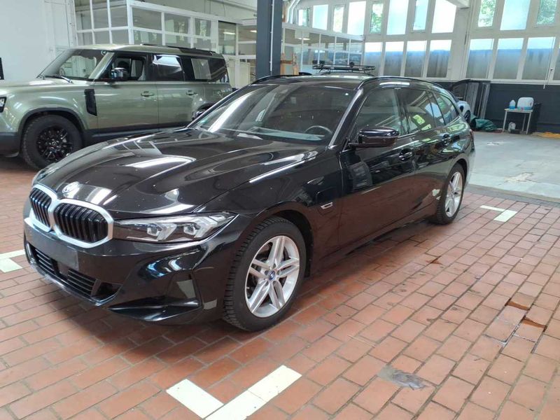 BMW 3er 330e xDrive