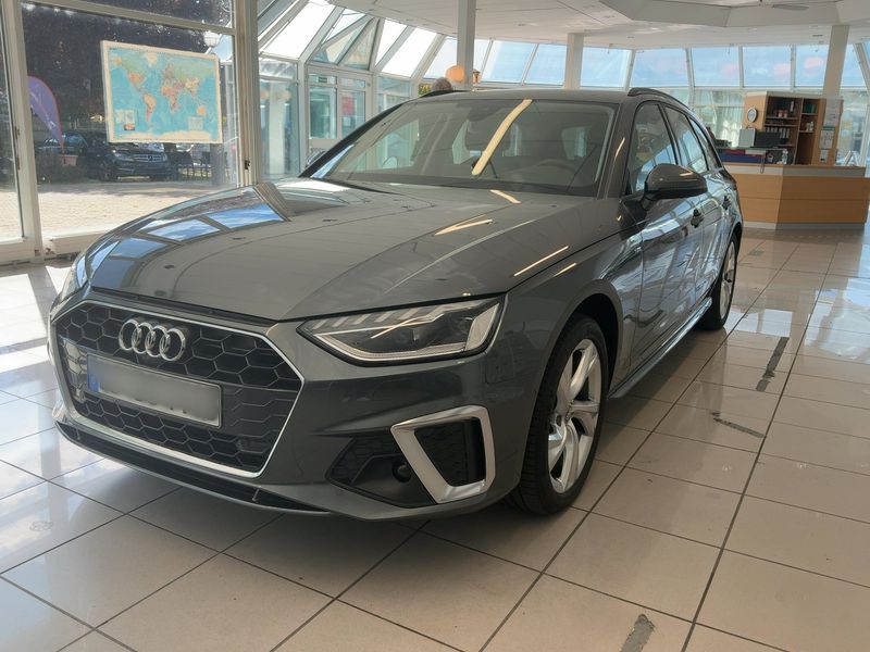 Audi A4 40 TFSI Mild-Hybrid S line