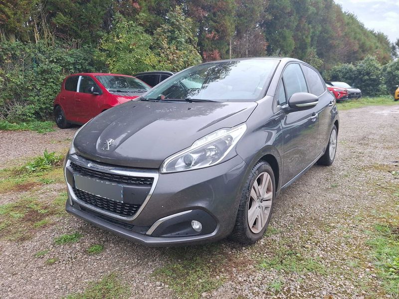 Peugeot 208 1.2 PureTech Signature