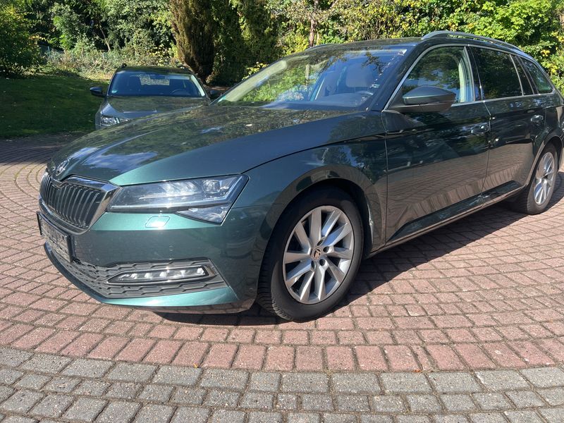 Skoda Superb 2.0 TDI Premium Edition