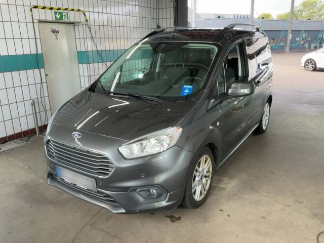 Ford Tourneo Courier 1.5 TDCi Titanium
