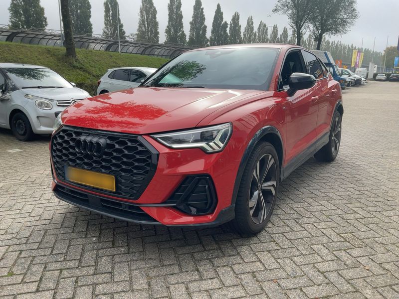 Audi Q3 Sportback 45 TFSIe S line