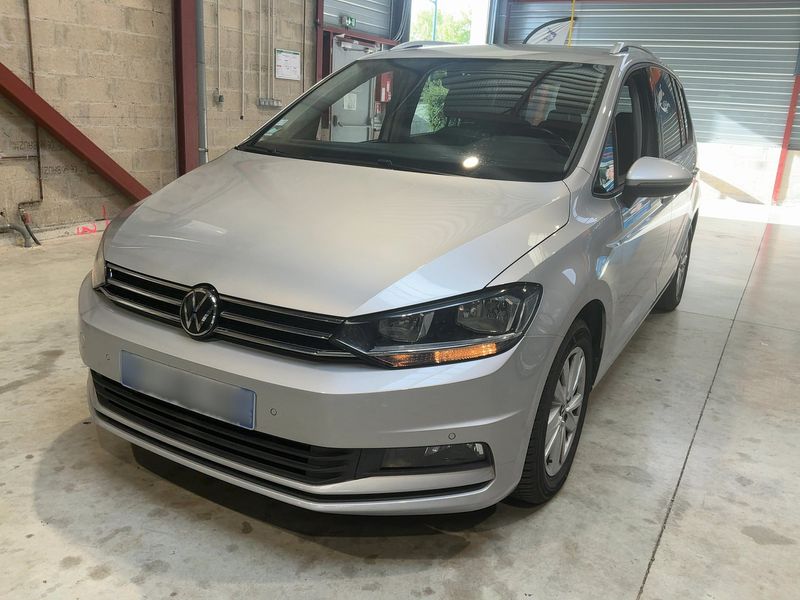 Volkswagen Touran 2.0 TDI Lounge Business BlueMotion Tech