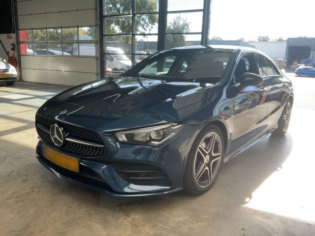 Mercedes-Benz CLA-класс CLA 180 AMG Line