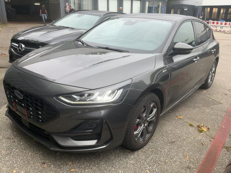 Ford Focus 1.0 EcoBoost Mild-Hybrid ST-Line X