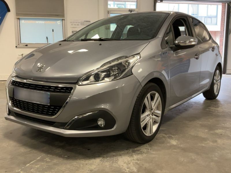 Peugeot 208 1.2 PureTech Signature
