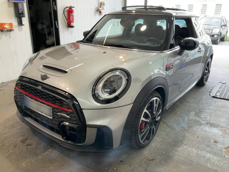 MINI John Cooper Works Trim