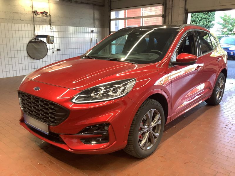 Ford Kuga 2.5 Plug-in Hybrid ST-Line X