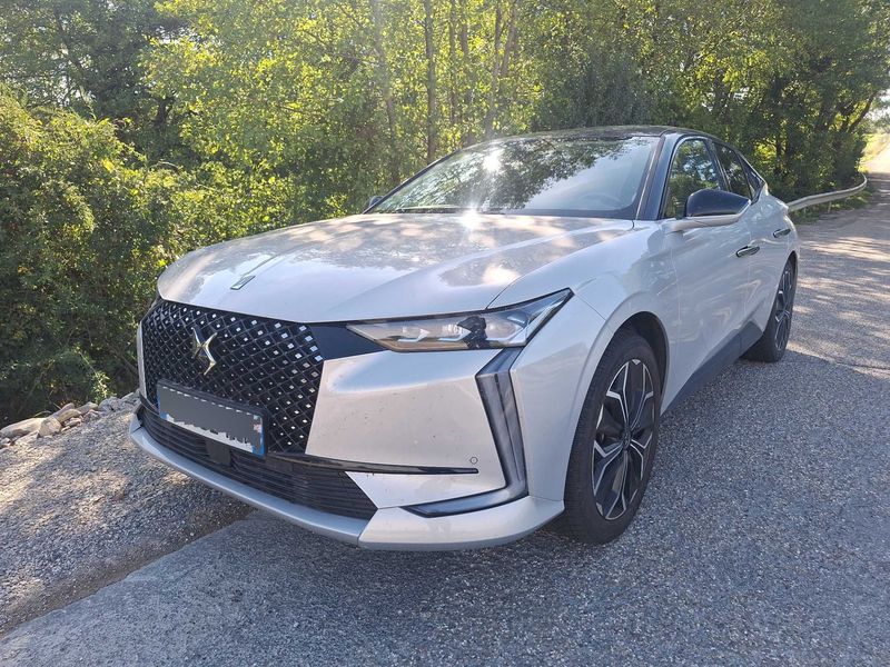 DS Automobiles DS4 1.6 E-Tense Hybrid La Première