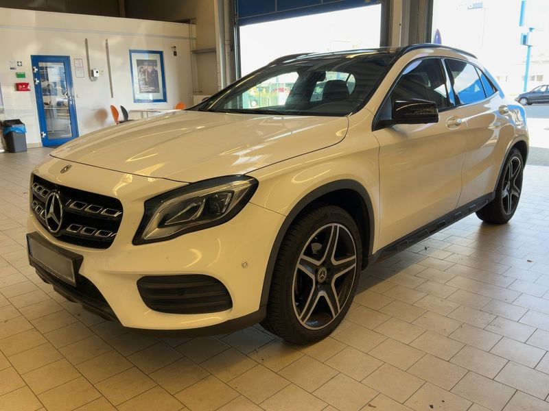 Mercedes-Benz GLA-Klasse GLA 200 AMG Line
