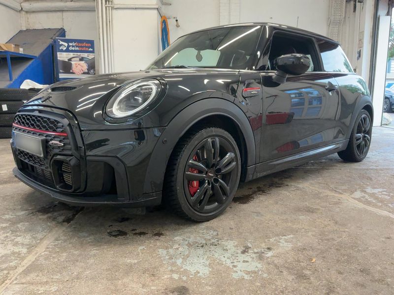 MINI John Cooper Works Trim
