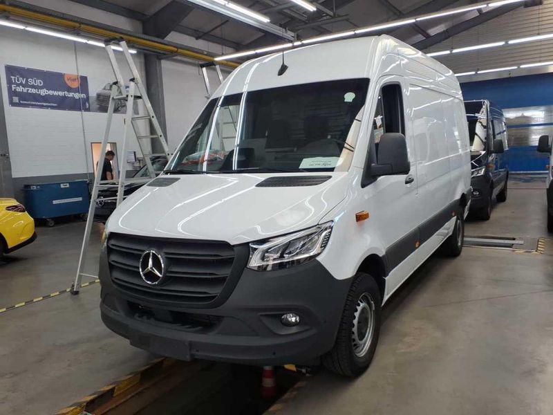 Mercedes-Benz Sprinter 317 CDI RWD PRO L2