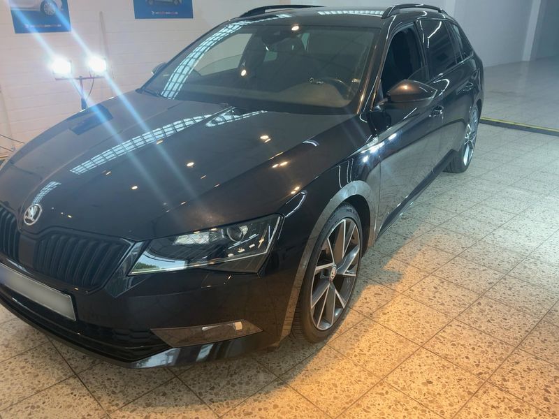 Skoda Superb 2.0 TDI SportLine