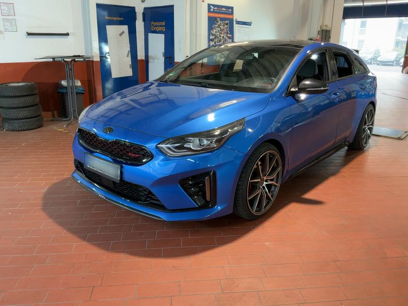 Kia pro_cee'd 1.6 Tgdi GT