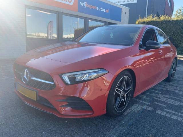 Mercedes-Benz A-класс седан A 200 AMG Line