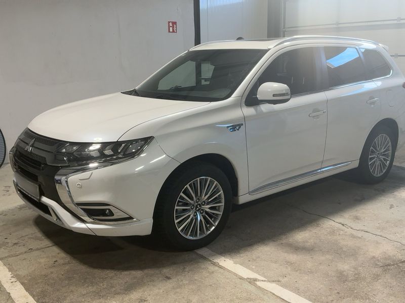 Mitsubishi Outlander 2.4 Phev Top 4WD