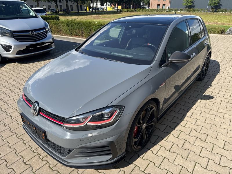 Volkswagen Golf VII 2.0 TSI GTI TCR