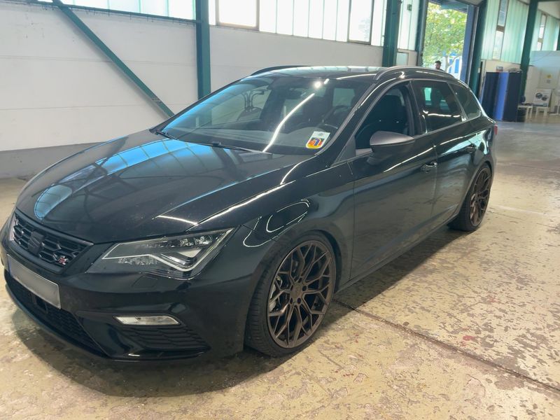 Seat Leon 2.0 TDI FR Black Matt Edition