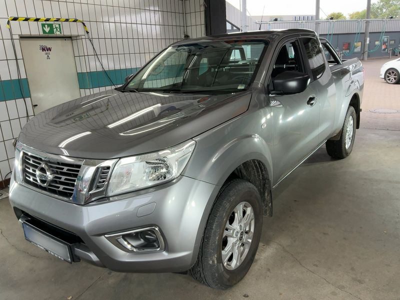 Nissan NP300 Pick-up 2.3 dCi Acenta King Cab 4x4
