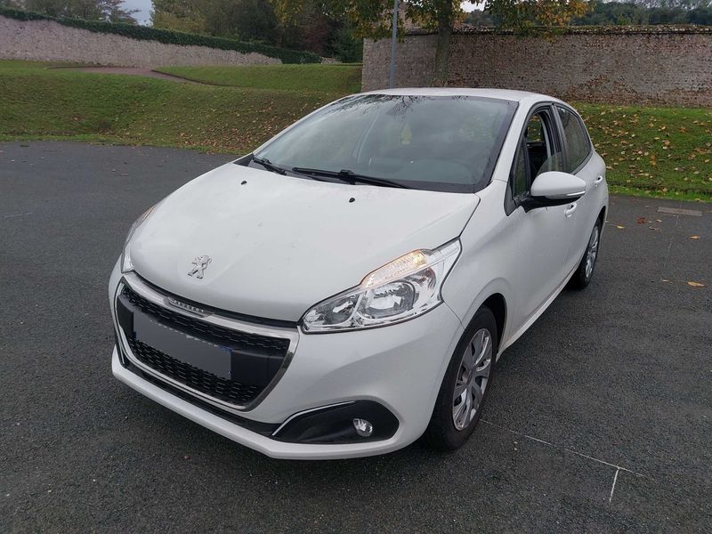 Peugeot 208 1.5 Blue-HDi Affaire Premium Pack
