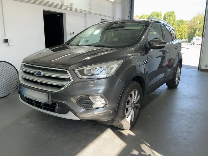 Ford Kuga 1.5 EcoBoost Titanium