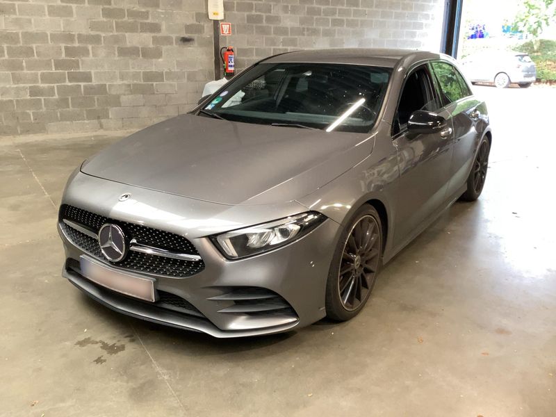 Mercedes-Benz A-Klasse A 220 AMG Line